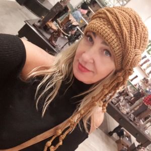 Meet your Posher, Kelly